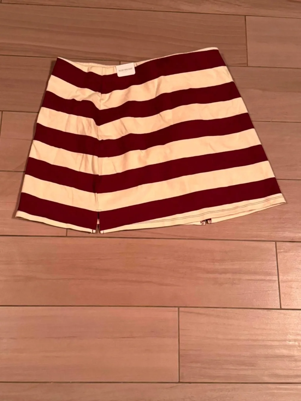 PINK VICTORIAS SECRET Mini Skirt in Cream and Burgundy XL waist 32in length 15in